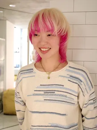 ショート 原宿ハイトーン aimu🪅のヘアスタイル