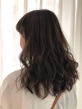 ミディアム カラー ヘアアレンジ 🦋美髪／エクステ 🦋アベイクミのヘアスタイル