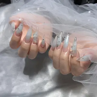 ネイル PEEKABOO 旧:momo京橋のネイルデザイン