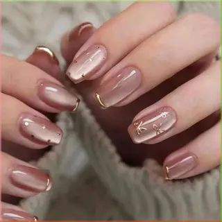 ネイル AURA NAIL 🌟鶴見店のネイルデザイン