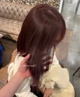 ミディアム カラー 水ノ上 優花のヘアスタイル