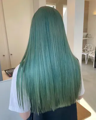 ロング カラー mir MIYUのヘアスタイル