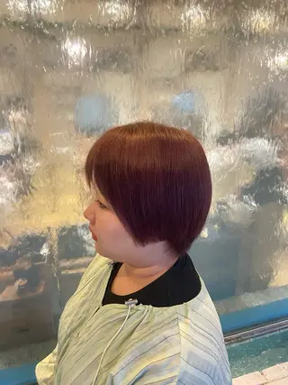 ショート カラー 小田部 愛のヘアスタイル