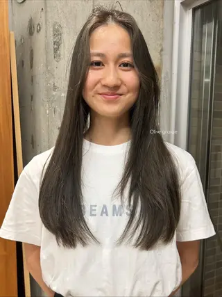 カラー カエデ🐬 カットモデルのヘアスタイル