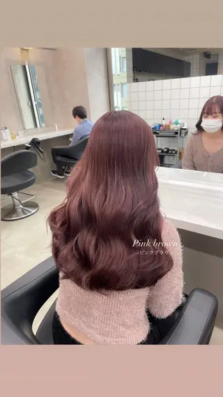 ロング カラー 抜け感レイヤー︴ ニュアンスカラーのヘアスタイル