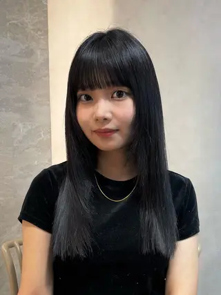 ミディアム 🫧小顔顔周りカット レイヤー/縮毛/白倉のヘアスタイル