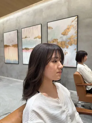 セミロング 出口 凜乃介のヘアスタイル