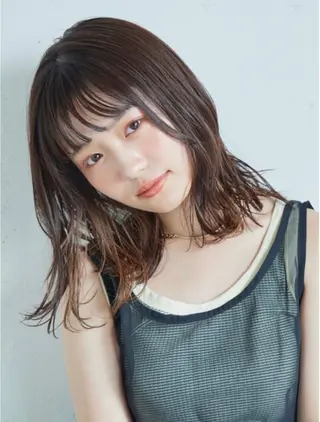 ミディアム カラー 熊崎 未来のヘアスタイル