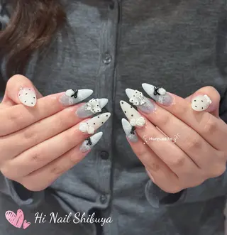 セミロング Hi beauty 渋谷のネイルデザイン