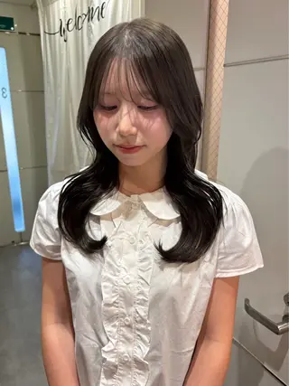 セミロング カラー ヘアアレンジ 【韓国ヘア/透明感 カラー】makotoのヘアスタイル