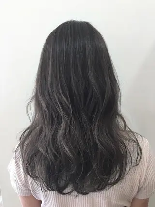 セミロング カラー ぱつっとボブ/ 小野あかねのヘアスタイル