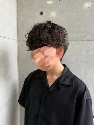 パーマ メンズ RYUSEI/メンズ スタイル.パーマの眉毛・アイブロウイメージ