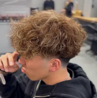 ショート カラー パーマ メンズ 🔥メンズ 特化🔥菊水皐暉🔥のヘアスタイル