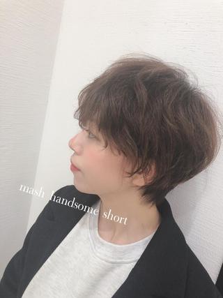 ショート 岸川 恭子のヘアスタイル