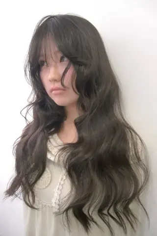 ロング 【HI / YA】 ｓｕｚｕのヘアスタイル