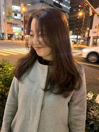 セミロング カラー SIKI yuuna レイヤーカット🪽のヘアスタイル
