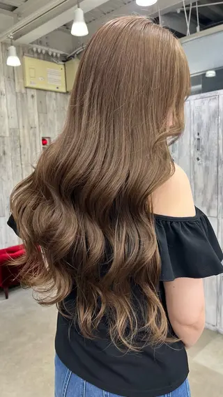 ロング 中道 晶のヘアスタイル