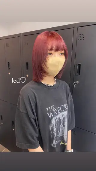 ミディアム maco 艶感ハイトーン🦋のヘアスタイル
