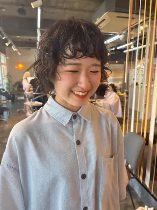 ショート パーマ shiho/レイヤー /透明感カラーのヘアスタイル