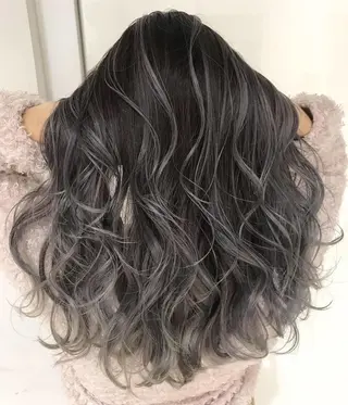 セミロング カラー ブリーチ 透明感HIDEのヘアスタイル