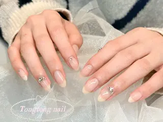 ネイル Tongtong Nail Salonのネイルデザイン