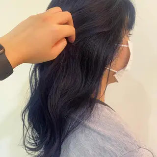 セミロング カラー メンズ キッズ Lisa 海外風スパイラルのヘアスタイル