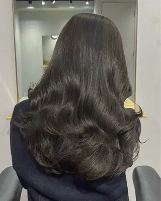 セミロング カラー akane/オリーブ /ボブパーマのヘアスタイル
