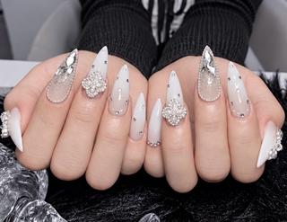 ネイル Julie NailSalonのネイルデザイン
