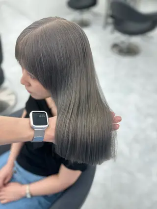 ロング カラー ヘアアレンジ 艶カラー/ハイトーン /レイヤーカットのヘアスタイル