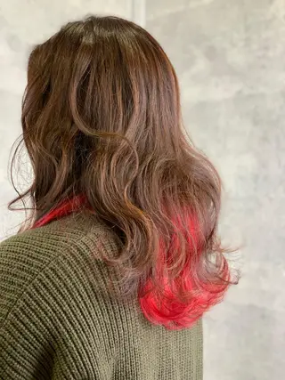 ロング カラー 河野 有希のヘアスタイル