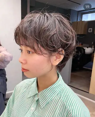 ショート パーマ 小林 叶佳のヘアスタイル