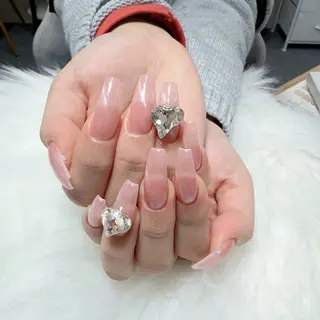 ネイル 🦢Ella💌 長さだし専門店☁️のネイルデザイン