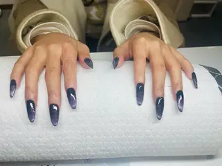 ネイル 友 美のネイルデザイン