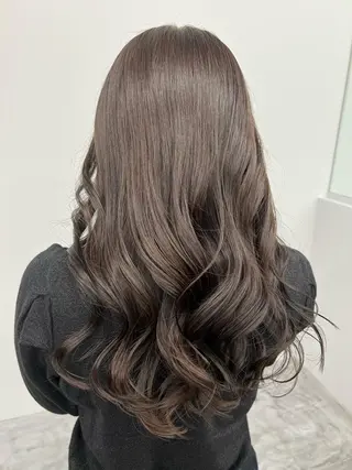カラー MYRTLE Mifūのヘアスタイル