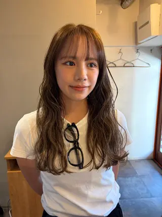 ロング みやけ ひなのヘアスタイル