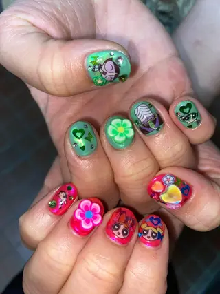 ネイル 個性派🌺推しネイル 💅💞hota🐇のネイルデザイン