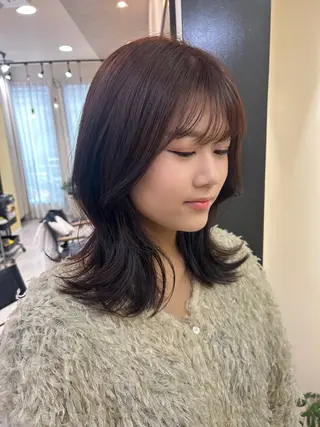 セミロング カラー hubhair レイヤー/透明感のヘアスタイル