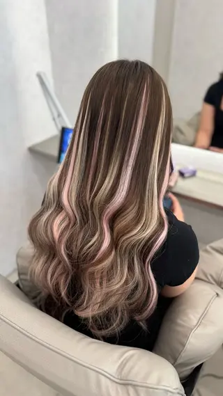 ロング 大古 楓のヘアスタイル