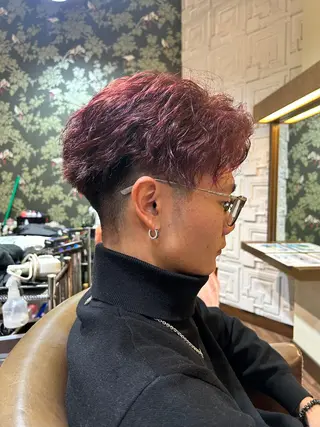 ショート カラー パーマ メンズ 西浦 智也のヘアスタイル