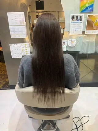 セミロング 野村 奈里亜のヘアスタイル