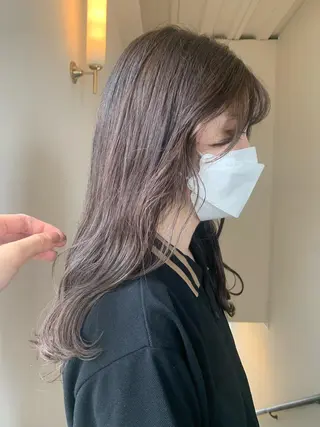 ロング カラー ヘアアレンジ 本間 結衣のヘアスタイル
