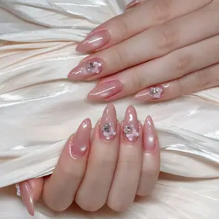 ネイル &ME Mikoのネイルデザイン