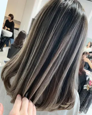 ミディアム カラー パーマ ヘアアレンジ 【公式】amble luxe池袋東口🩷のヘアスタイル