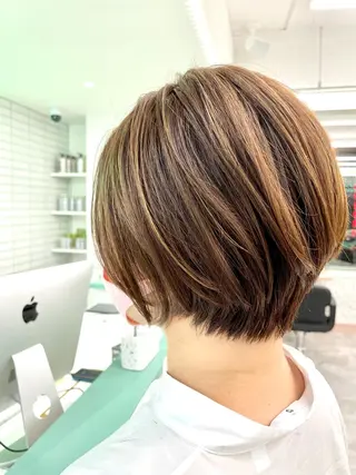 ショート 💚透明感カラー💚 ♻️本間♻️のヘアスタイル