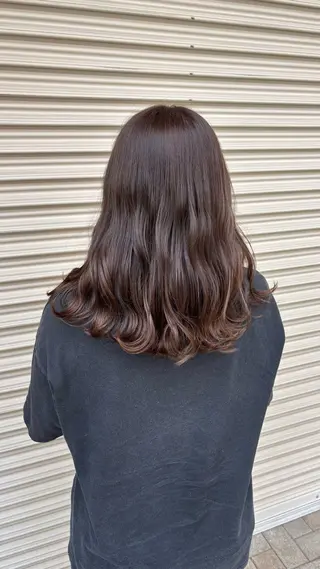 ミディアム カラー Karin／ レイヤーブリーチ🥀のヘアスタイル