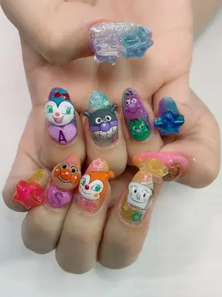 ネイル ･:*+.✳︎˚✧₊ MAKI NAILのネイルデザイン