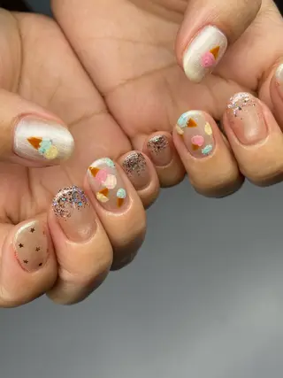 ネイル MIKA 🍊のネイルデザイン