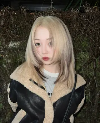 セミロング カラー 原宿美容師/複雑 履歴修正/きょたのヘアスタイル
