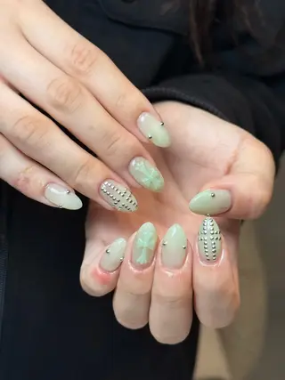 ネイル Julli NailStudioのネイルデザイン