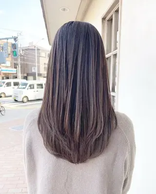 ロング amie by afloatのヘアスタイル